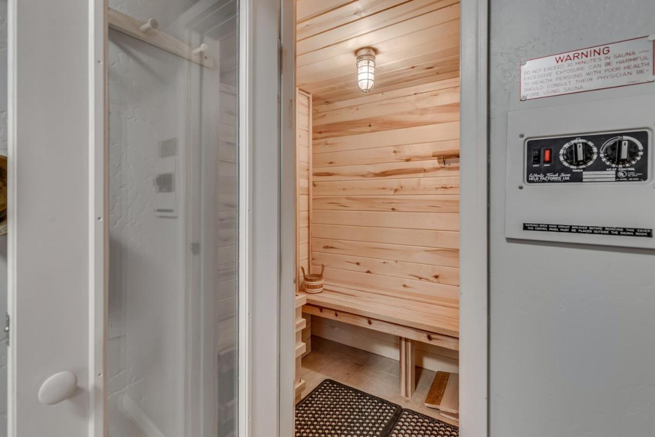 Hébergement de vacances Cozy With Sauna In *